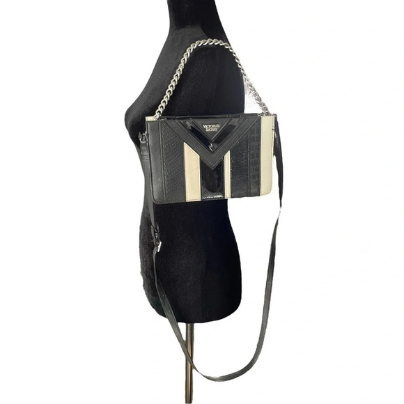 Victorias Secret Python Stripe Black White Crossbody Clutch Purse Chain - Picture 2 of 16